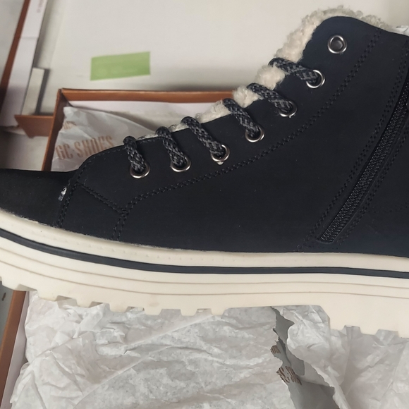 Gc sneaker boots lace n zipper closure sheep lined waterproof suede xgrip bottom - Picture 5 of 7